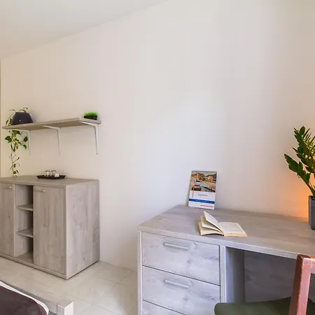 Апартаменты Swieqi With Shared Facilities 109