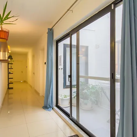 Апартаменты Swieqi With Shared Facilities 109 *