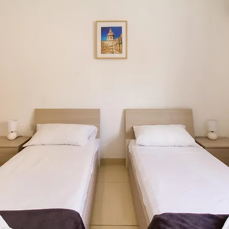 Swieqi With Shared Facilities 109 * Is-Swieqi