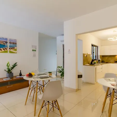 Swieqi With Shared Facilities 109 * Is-Swieqi