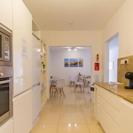 Swieqi With Shared Facilities 109 *