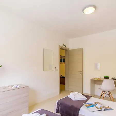 Swieqi With Shared Facilities 109 *